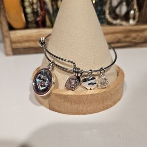 Footnotes Silver Charm Bracelet with Heart and Crystal Accents Friends Forever